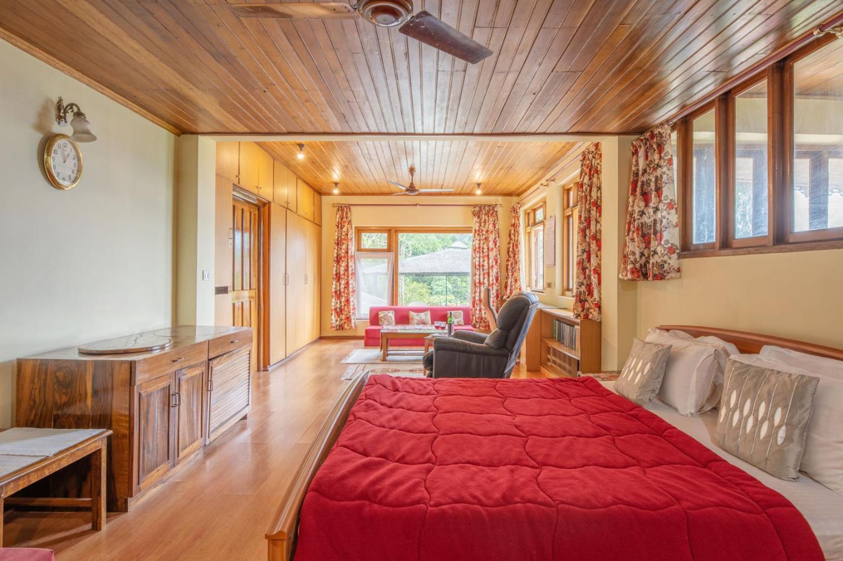 La Ipsing Farm By Stayvista - 3 Bhk Villa With Balcony, Mountain View, Indoor Games, And Pet Friendly Samdong Eksteriør bilde