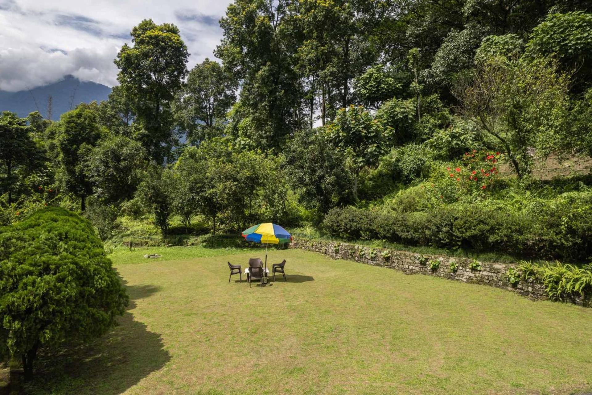La Ipsing Farm By Stayvista - 3 Bhk Villa With Balcony, Mountain View, Indoor Games, And Pet Friendly Samdong Eksteriør bilde