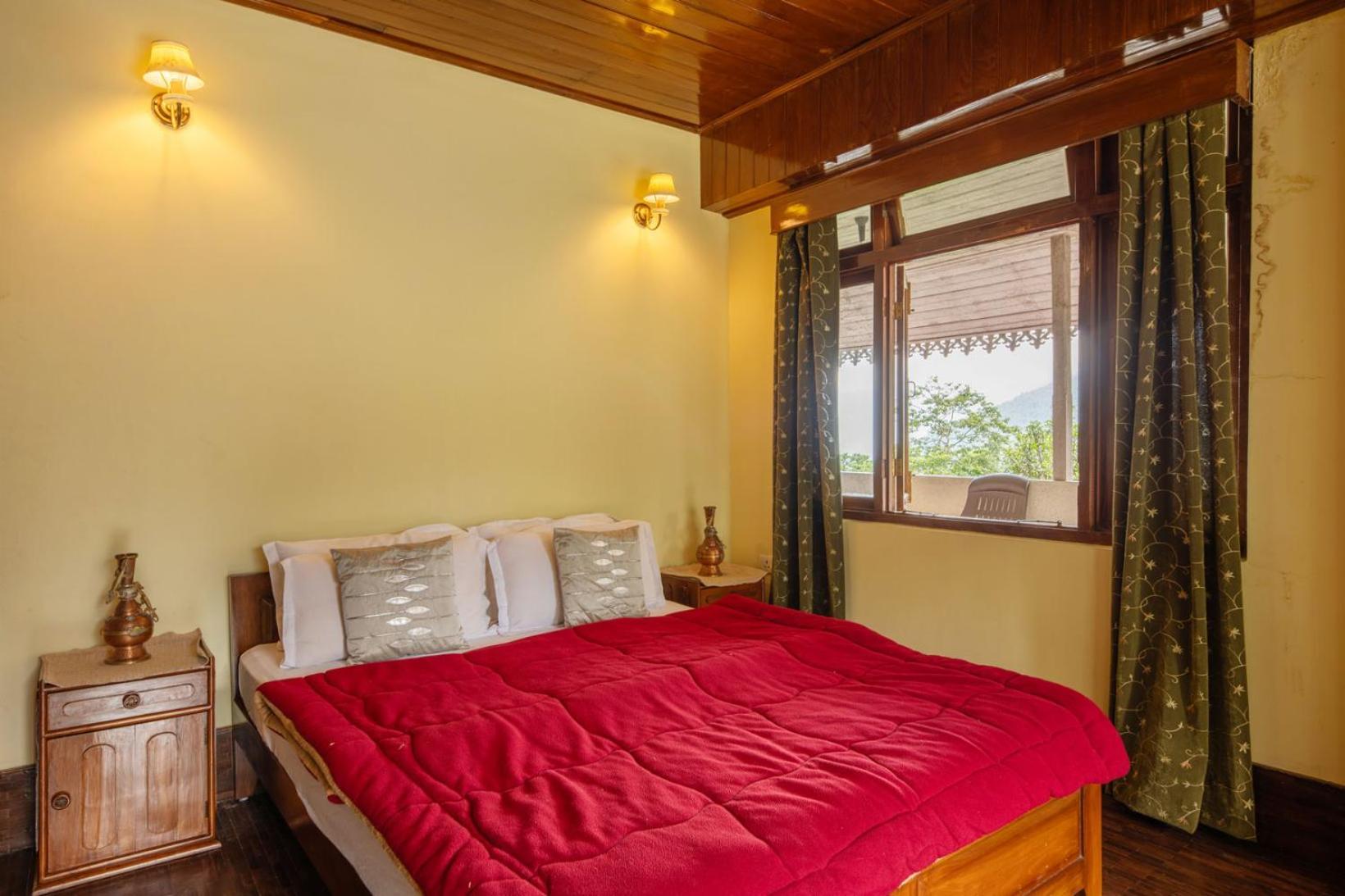 La Ipsing Farm By Stayvista - 3 Bhk Villa With Balcony, Mountain View, Indoor Games, And Pet Friendly Samdong Eksteriør bilde