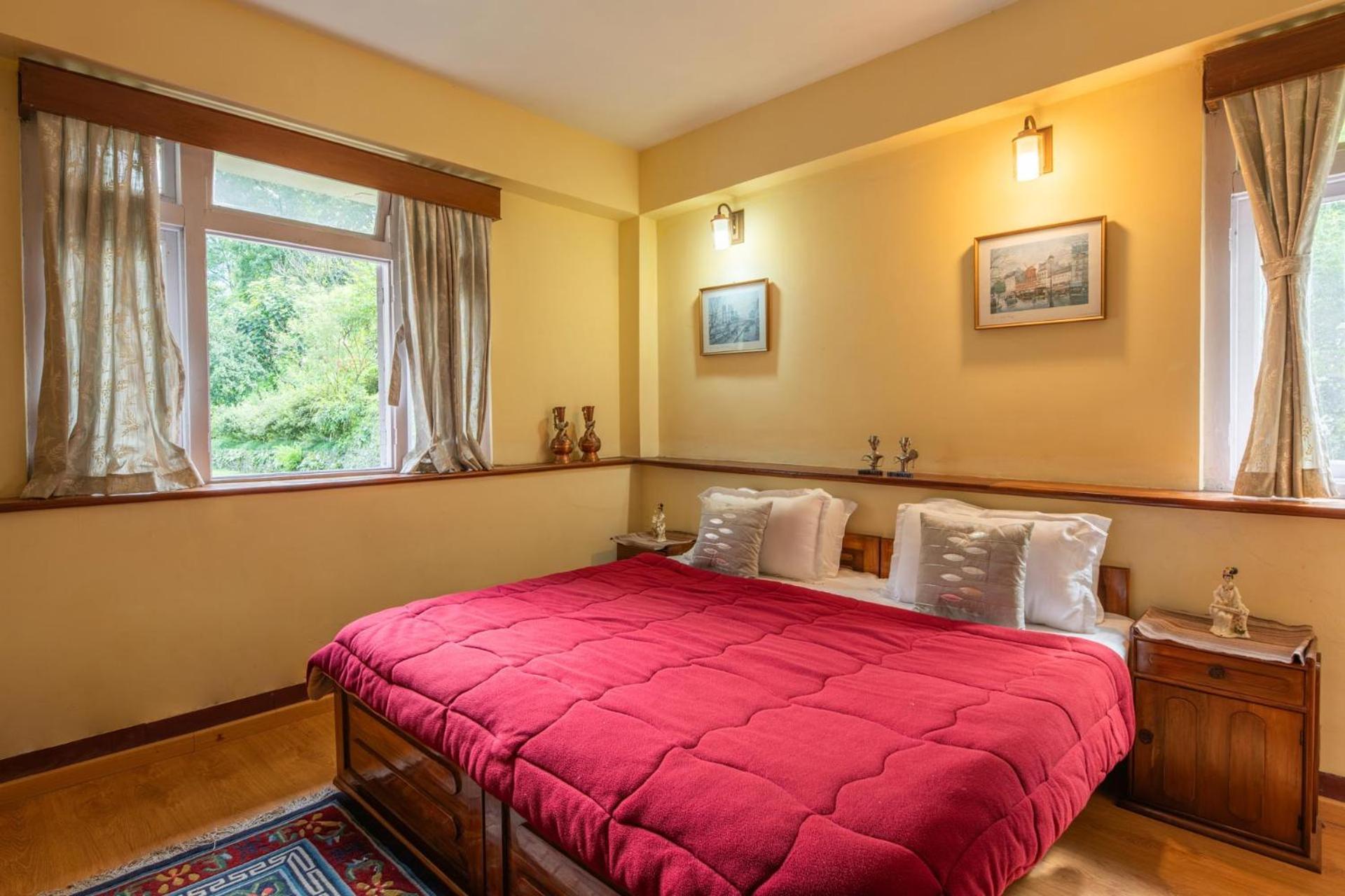 La Ipsing Farm By Stayvista - 3 Bhk Villa With Balcony, Mountain View, Indoor Games, And Pet Friendly Samdong Eksteriør bilde